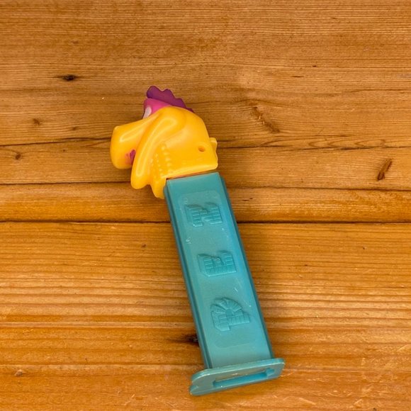 Classic Dino Flintstone (Aqua) Pez Candy Dispenser - Picture 5 of 6